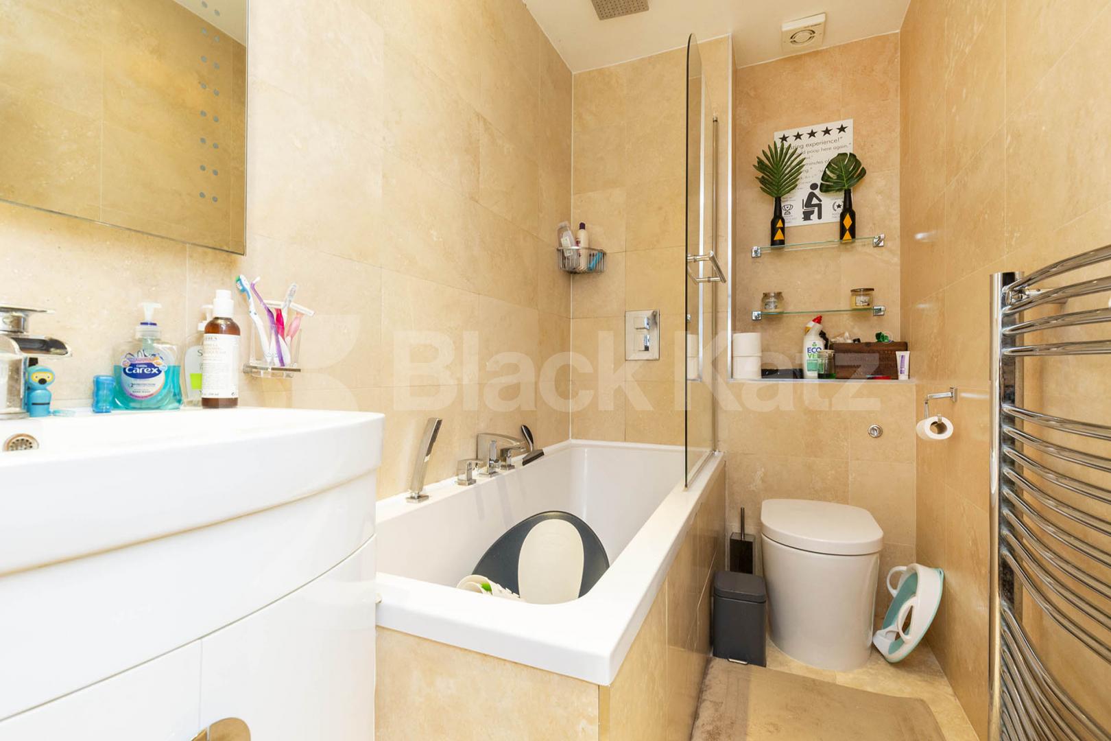 Luxury 2 bed with home office split over 2 floors with garden in a period house  Morton Road, De Beauvoir Town